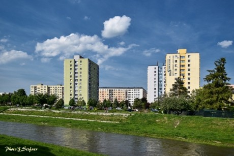 49.9443722N, 17.9053428E Hozovo nábřeží