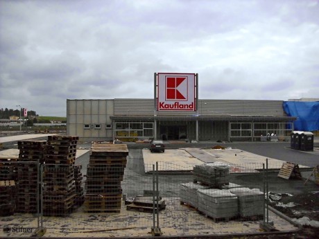 Kaufland-Olomoucká  GPS 49°55'52.394"N, 17°52'28.636"E