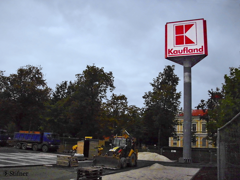 Kaufland-Olomoucká  GPS 49°55'51.573"N, 17°52'32.927"E