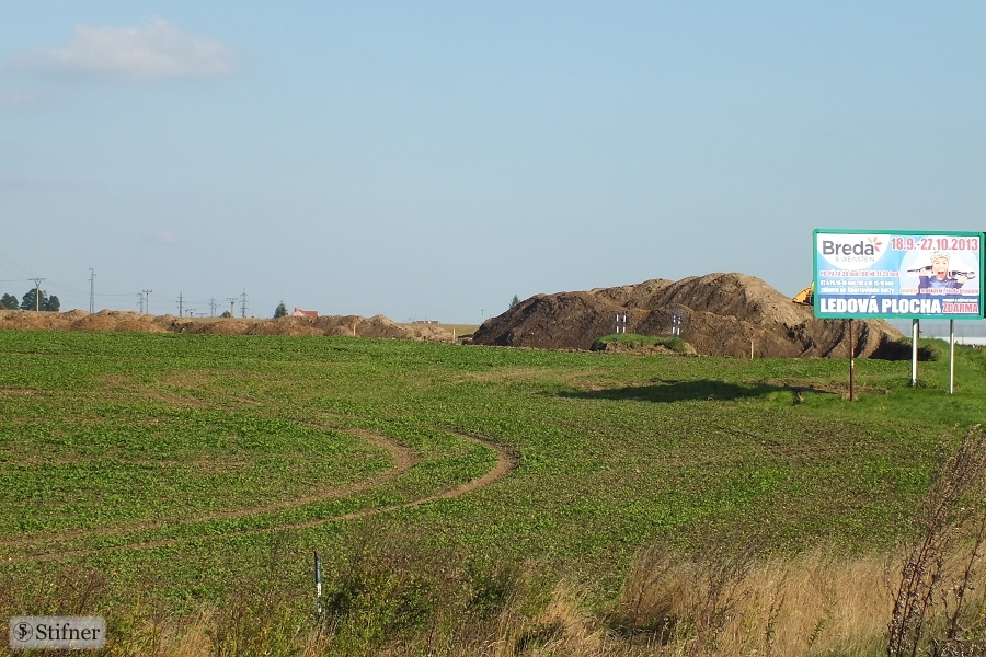 Kruhový objezd GPS: 49°57'12.110"N, 49°51'21.996"E